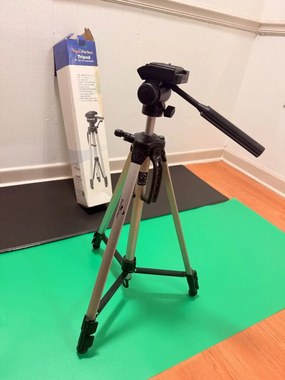 Photo Perfect Tripod 60